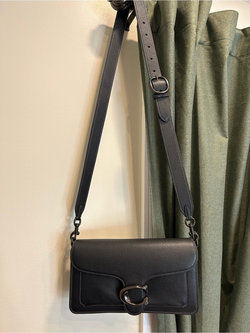 Coach Tabby Crossbody Bag - Classic Everyday Shoulder Bag